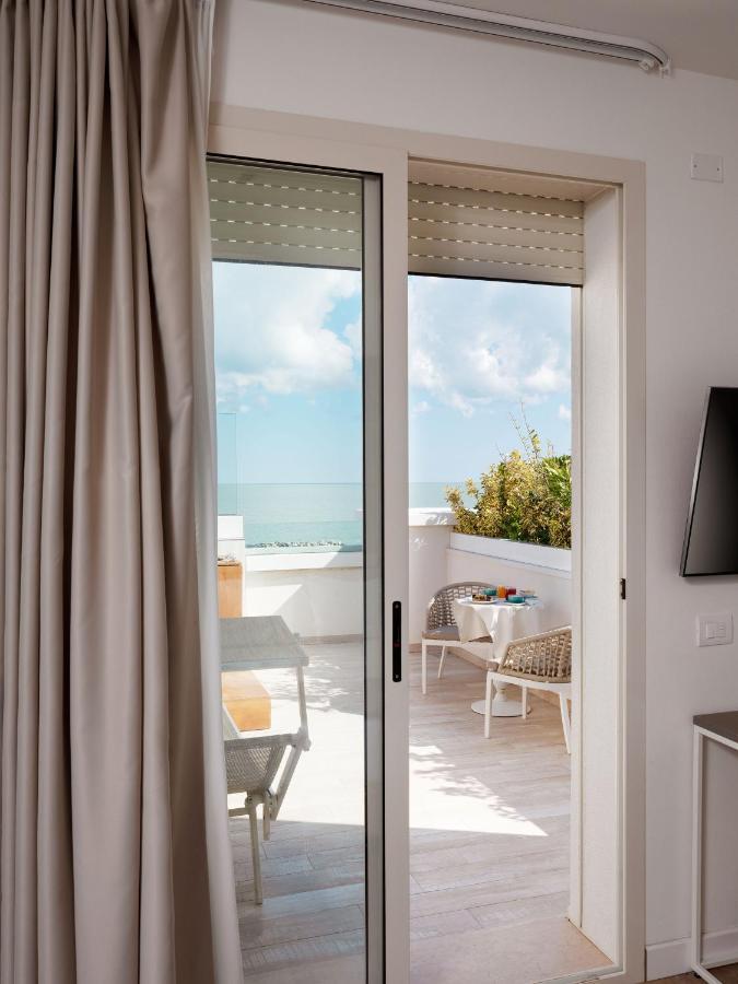 Trevi Family Resort Cattolica Extérieur photo